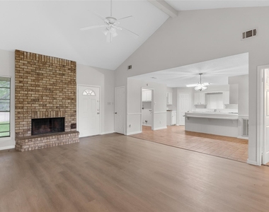 7935 Yellow Pine Drive - Photo Thumbnail 3