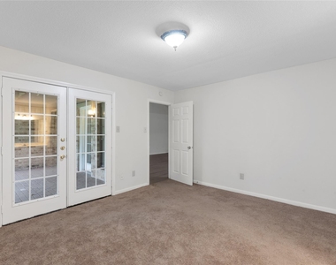 7935 Yellow Pine Drive - Photo Thumbnail 14