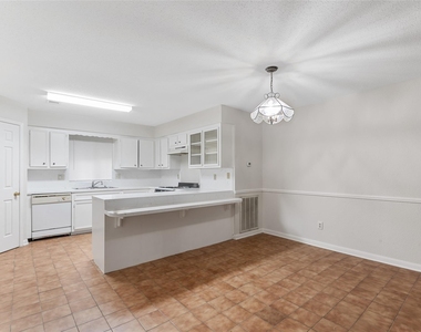 7935 Yellow Pine Drive - Photo Thumbnail 9