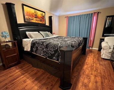 13706 Maximos Drive - Photo Thumbnail 21