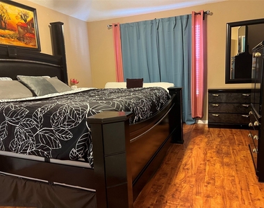 13706 Maximos Drive - Photo Thumbnail 20
