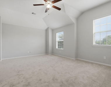 2261 Ivy Wall Drive - Photo Thumbnail 19