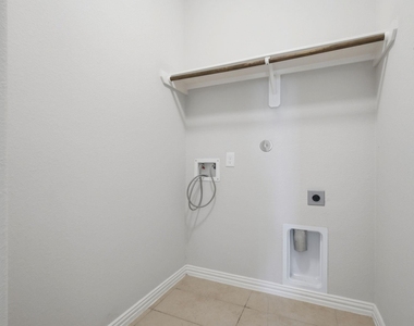 2261 Ivy Wall Drive - Photo Thumbnail 26