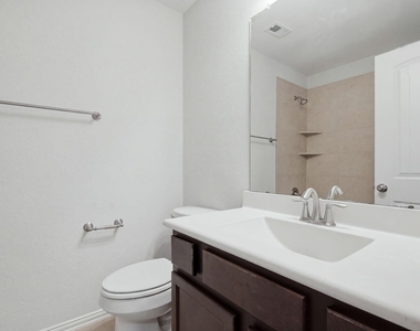 2261 Ivy Wall Drive - Photo Thumbnail 24