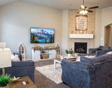 15118 Breeze Forest Court - Photo Thumbnail 5