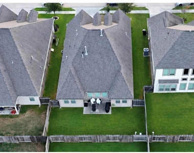15118 Breeze Forest Court - Photo Thumbnail 15