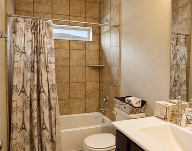 15118 Breeze Forest Court - Photo Thumbnail 14