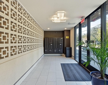 4819 Caroline Street - Photo Thumbnail 13