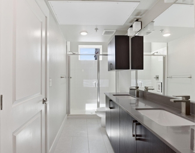 4819 Caroline Street - Photo Thumbnail 6