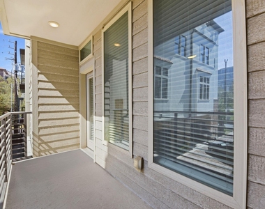 4819 Caroline Street - Photo Thumbnail 7