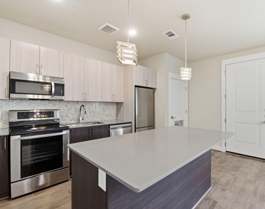 4819 Caroline Street - Photo Thumbnail 25