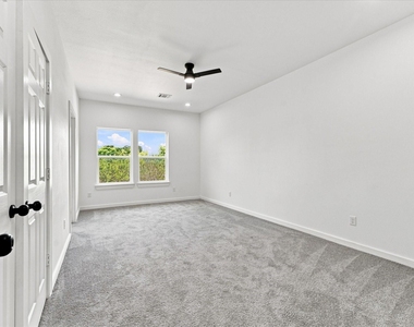 8726 Scott Street - Photo Thumbnail 11