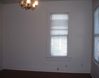 315 W 21st Street - Photo Thumbnail 5