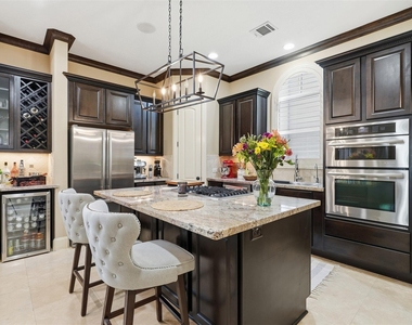 4323 Rose Street - Photo Thumbnail 7