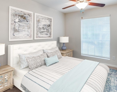 11810 Hammond Drive - Photo Thumbnail 6
