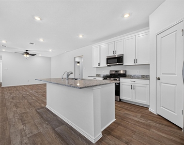 31214 Carmelas Landing Drive - Photo Thumbnail 17