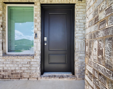 31214 Carmelas Landing Drive - Photo Thumbnail 5