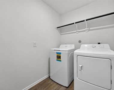 31214 Carmelas Landing Drive - Photo Thumbnail 37