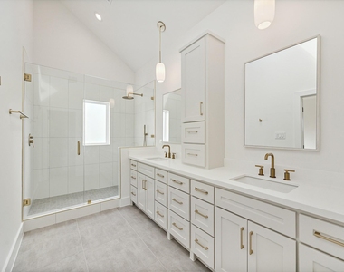 1203 E 27th Street - Photo Thumbnail 10