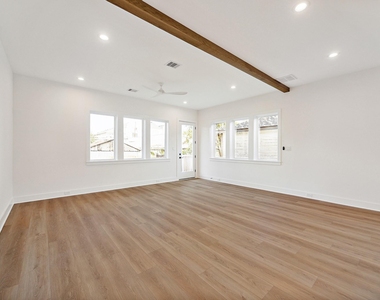 1203 E 27th Street - Photo Thumbnail 5