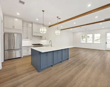 1203 E 27th Street - Photo Thumbnail 2