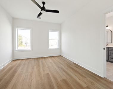1203 E 27th Street - Photo Thumbnail 14
