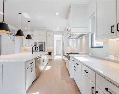1327 Crown Forest Drive - Photo Thumbnail 7