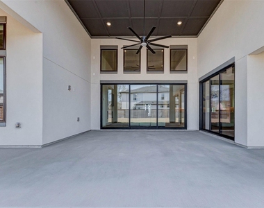 1327 Crown Forest Drive - Photo Thumbnail 45