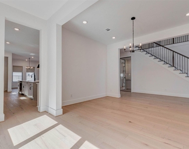 1327 Crown Forest Drive - Photo Thumbnail 18