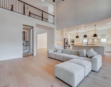 1327 Crown Forest Drive - Photo Thumbnail 12