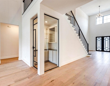 1327 Crown Forest Drive - Photo Thumbnail 4