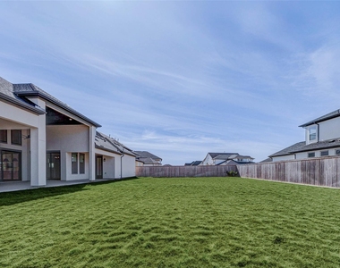 1327 Crown Forest Drive - Photo Thumbnail 47