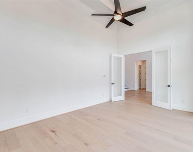 1327 Crown Forest Drive - Photo Thumbnail 15