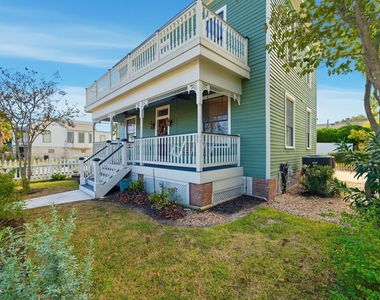 1001 Avenue K - Photo Thumbnail 3