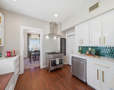 1001 Avenue K - Photo Thumbnail 7