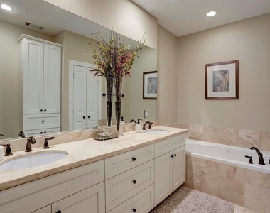 916 Lawrence Street - Photo Thumbnail 21