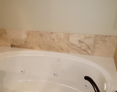916 Lawrence Street - Photo Thumbnail 32