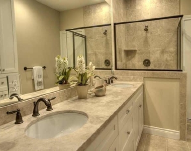 916 Lawrence Street - Photo Thumbnail 22