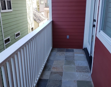 916 Lawrence Street - Photo Thumbnail 34