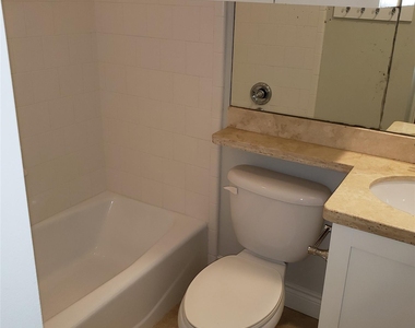 916 Lawrence Street - Photo Thumbnail 33