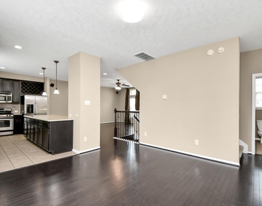 3323 Home Point Drive - Photo Thumbnail 10