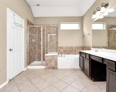 3323 Home Point Drive - Photo Thumbnail 17