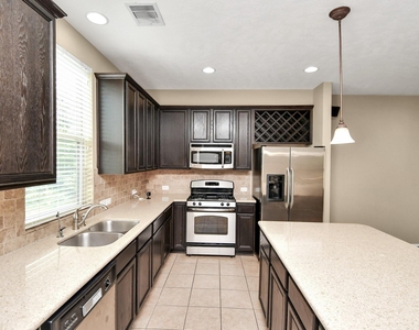 3323 Home Point Drive - Photo Thumbnail 8