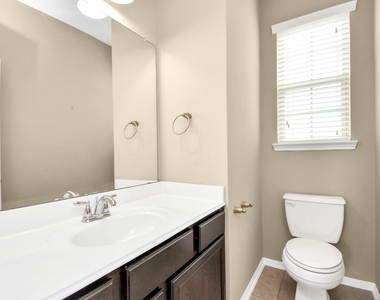 3323 Home Point Drive - Photo Thumbnail 11