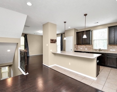 3323 Home Point Drive - Photo Thumbnail 6
