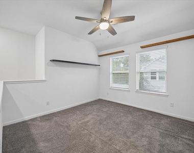 5102 Chapel Heights Drive - Photo Thumbnail 8
