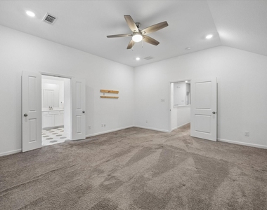5102 Chapel Heights Drive - Photo Thumbnail 11