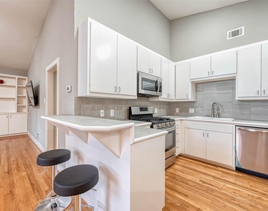 9701 Marlive Lane - Photo Thumbnail 8