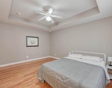 9701 Marlive Lane - Photo Thumbnail 14