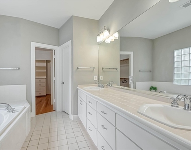 9701 Marlive Lane - Photo Thumbnail 18